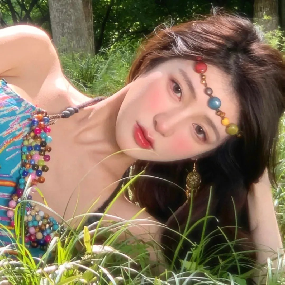 那个外星人海报